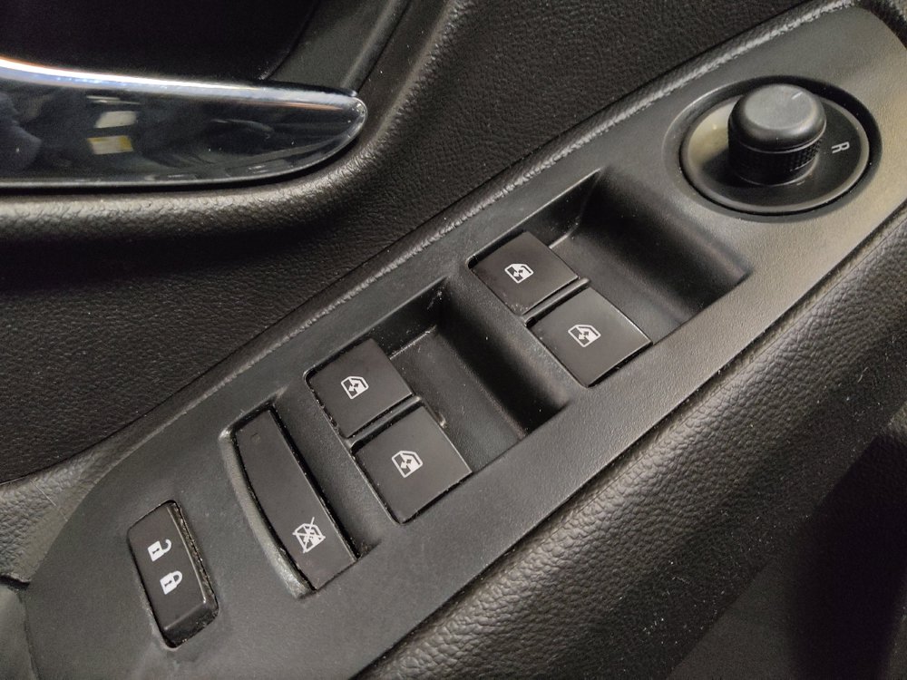Used 2018 Chevrolet Trax LT image 27