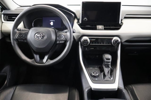 Certified 2025 Toyota RAV4 XLE AWD/4WD image 15