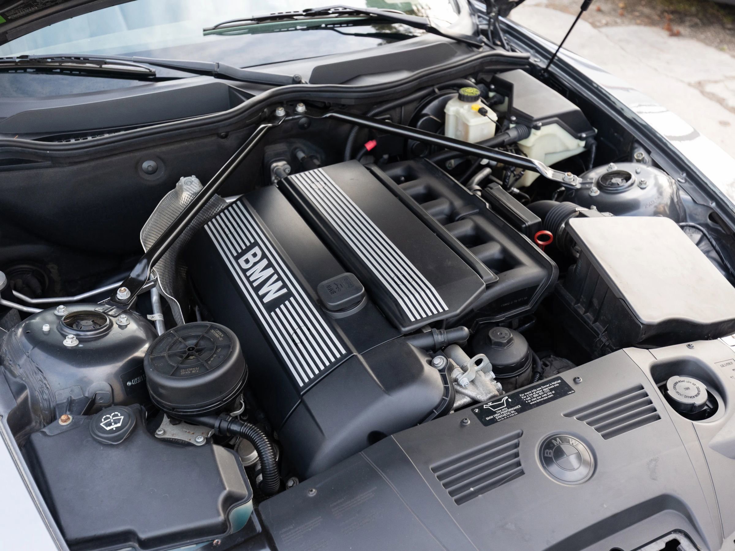 Used 2003 BMW Z4 2.5i image 33