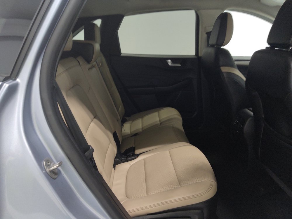 Used 2022 Ford Escape SEL w/ Technology Package FWD image 19