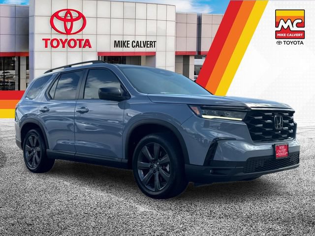 Used 2025 Honda Pilot Sport image 7