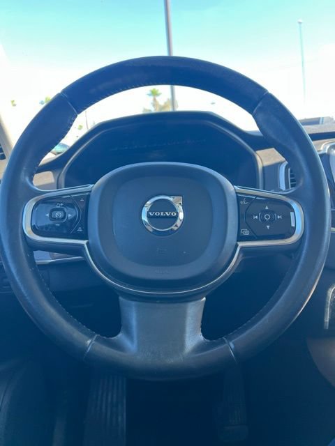 Used 2016 Volvo XC90 T6 Momentum w/ Momentum Plus Package AWD/4WD image 10