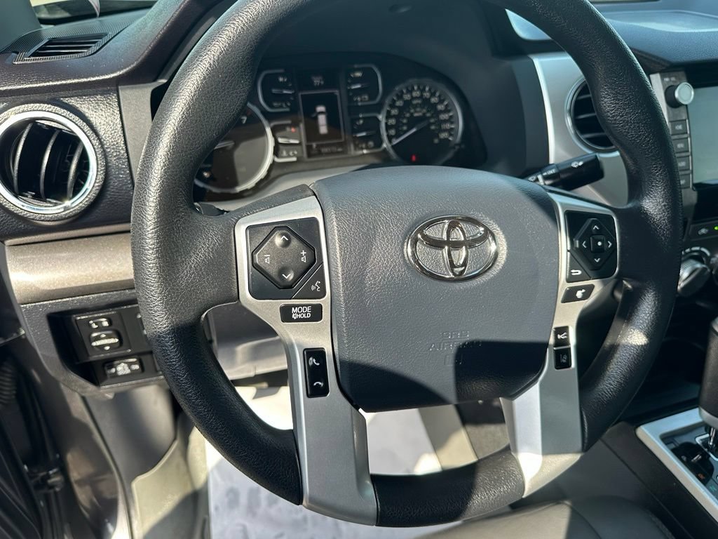 Used 2020 Toyota Tundra SR5 w/ SR5 Upgrade Package AWD/4WD image 18