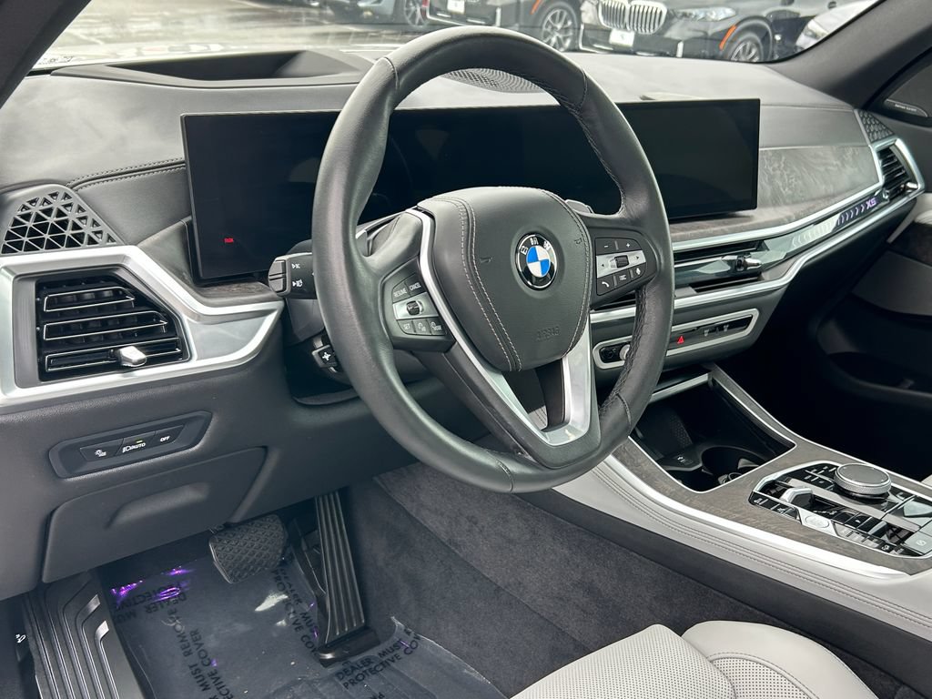 Used 2026 BMW X5 xDrive40i w/ Premium Package AWD/4WD image 13