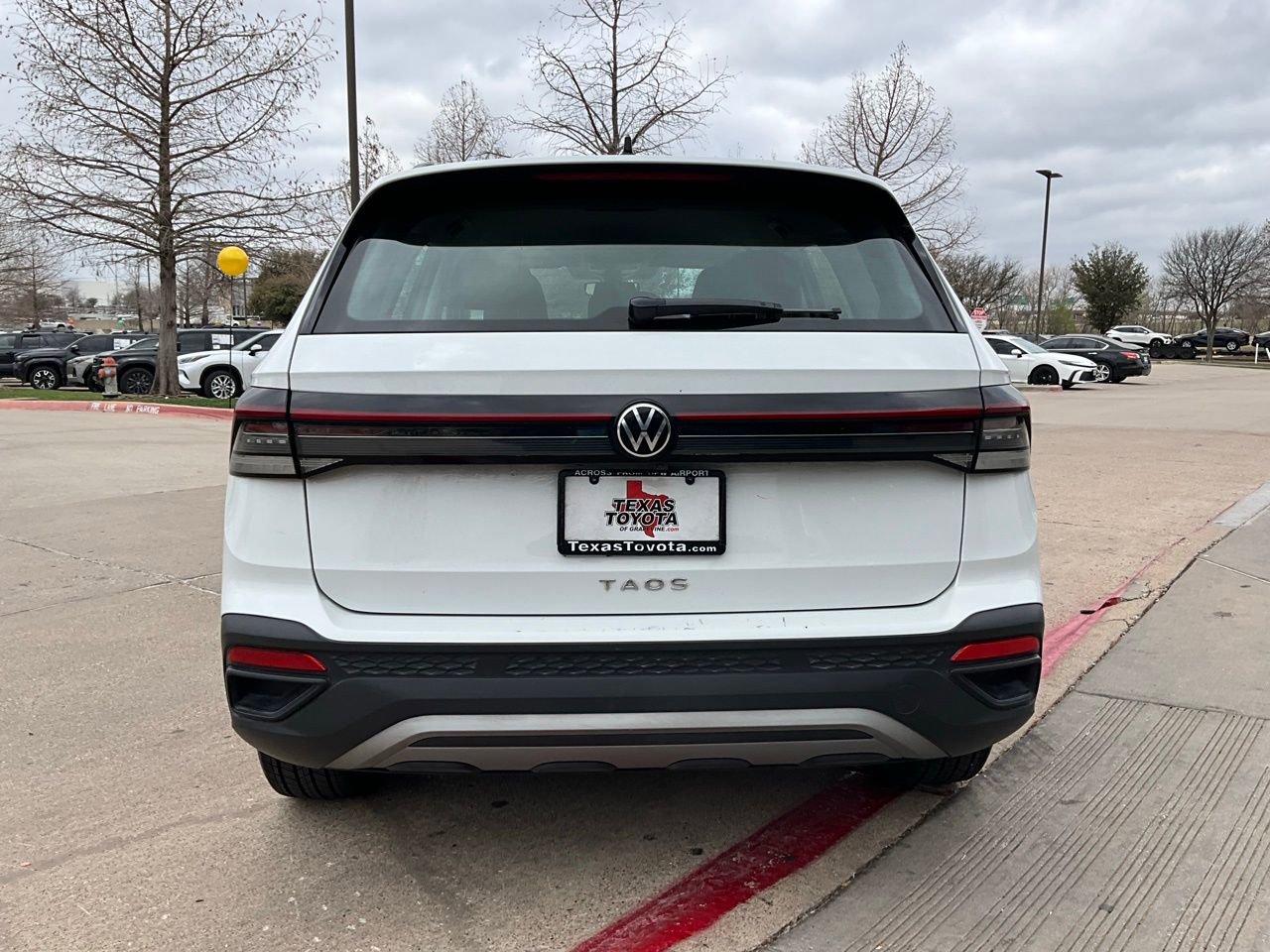 Used 2025 Volkswagen Taos S image 7