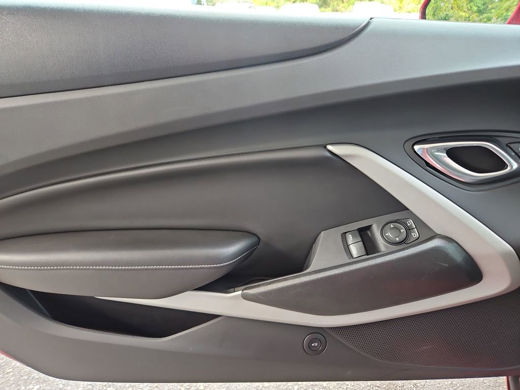 Used 2021 Chevrolet Camaro LT image 23