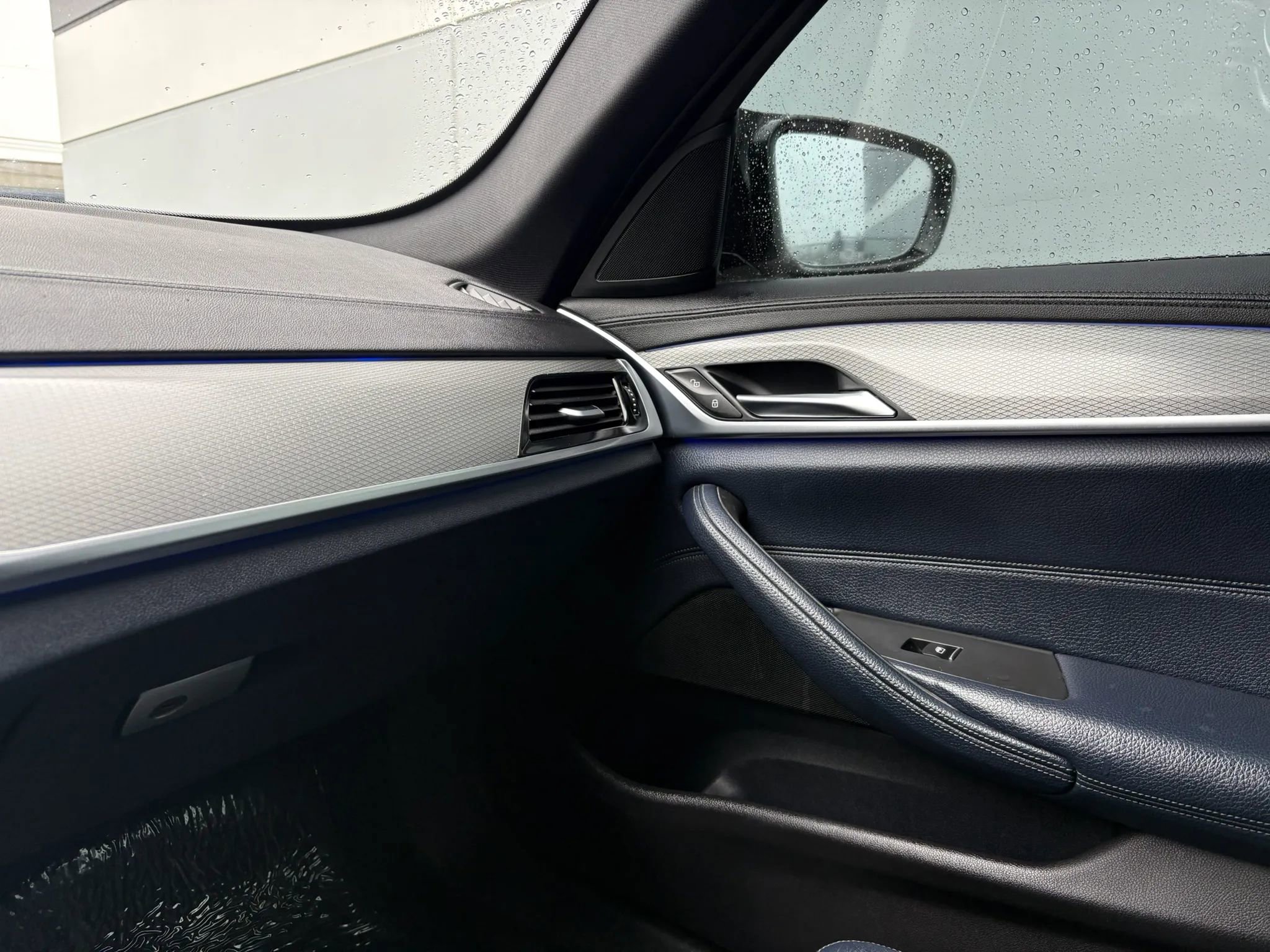 Used 2018 BMW 540i RWD image 21