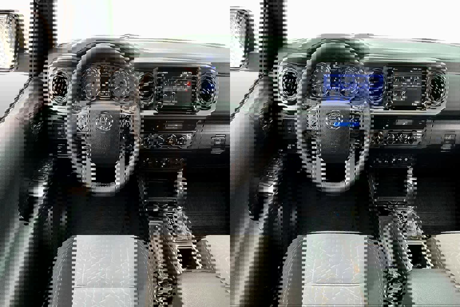 Used 2022 Toyota Tacoma TRD Sport image 5