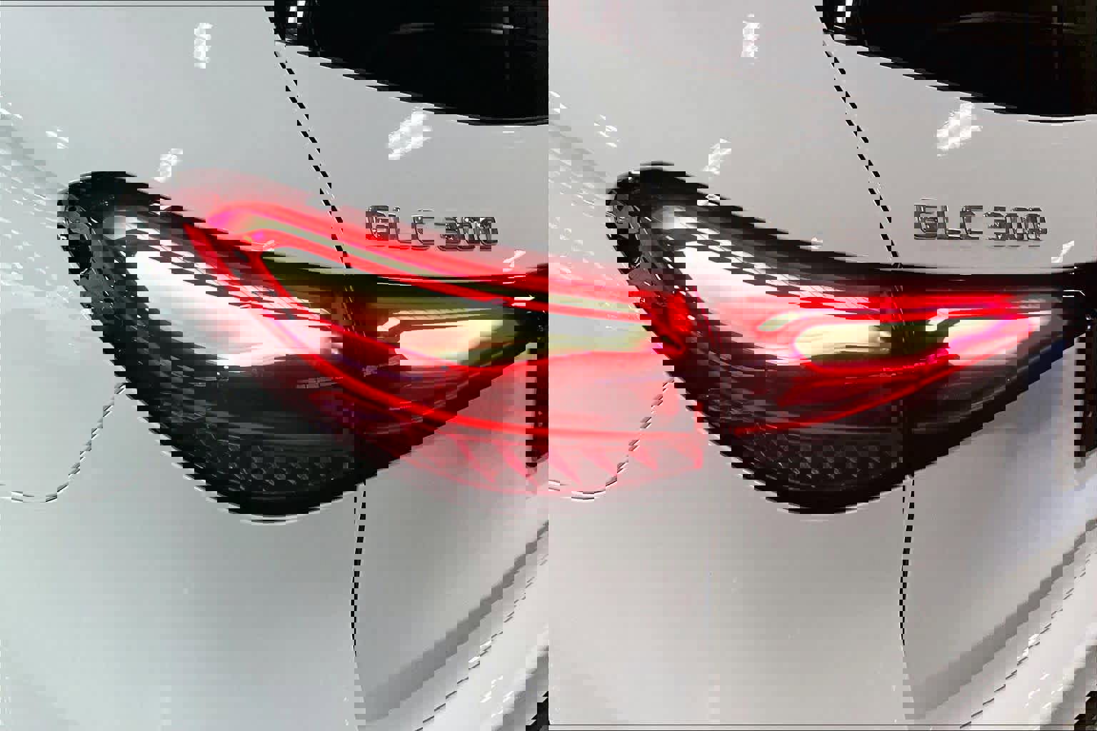 Used 2026 Mercedes-Benz GLC 300 4MATIC image 28