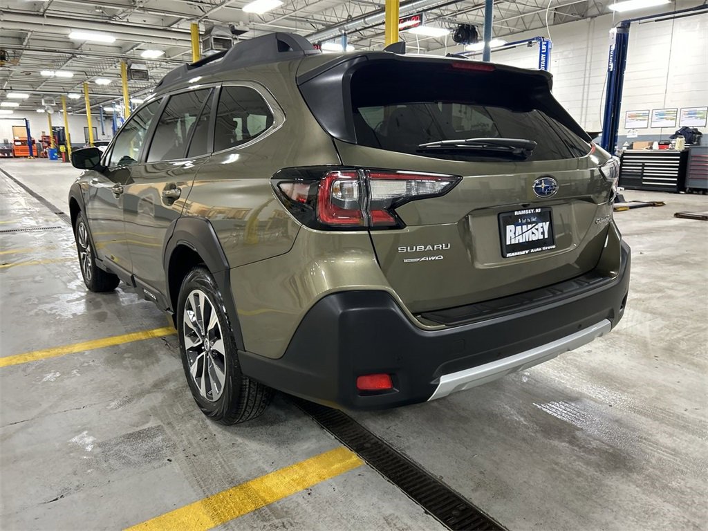 Certified 2025 Subaru Outback Limited image 6