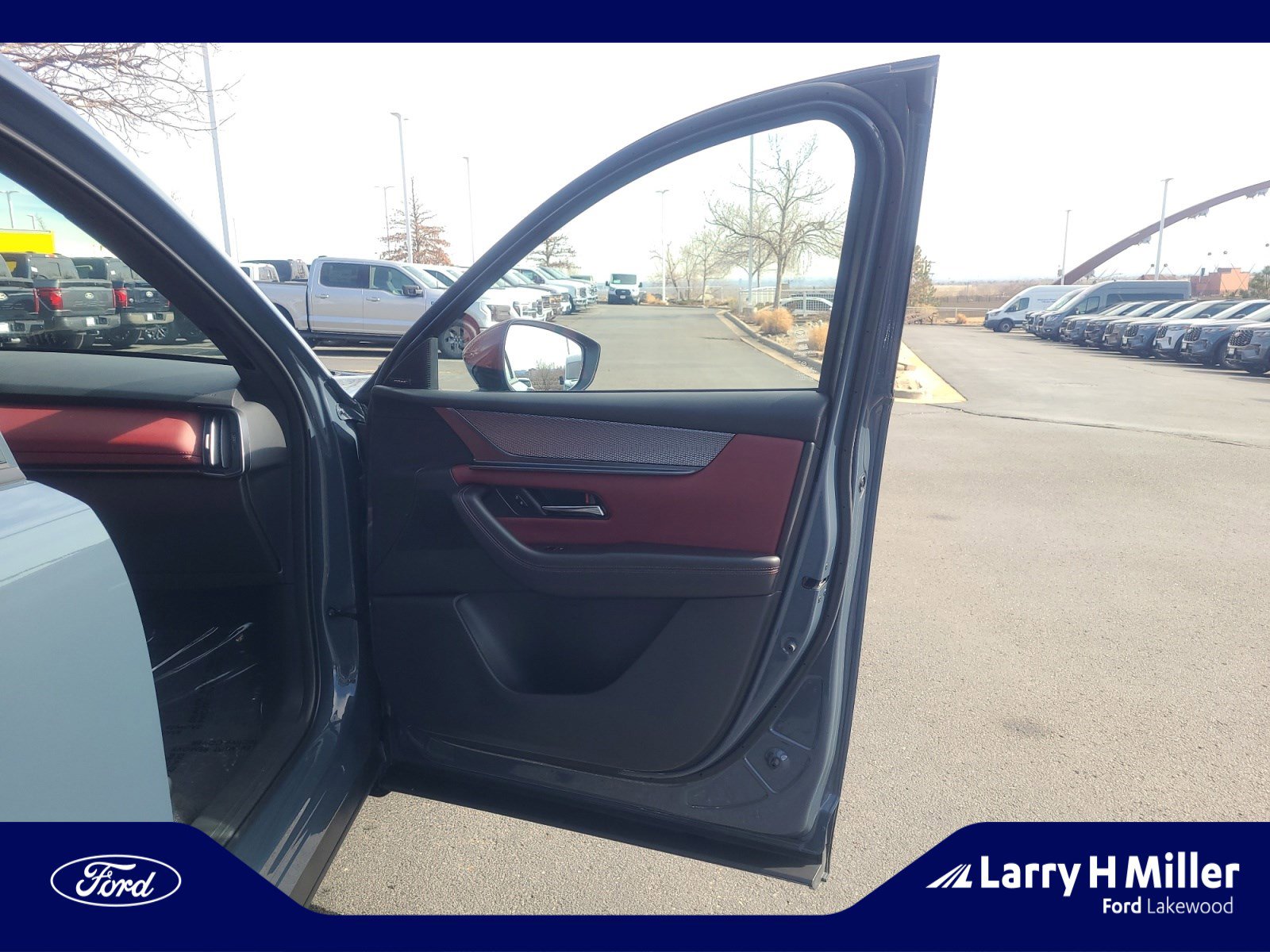 Used 2025 MAZDA CX-70 Plug-In Hybrid w/ Premium Plus image 16