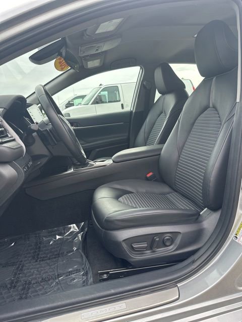 Used 2024 Toyota Camry SE FWD image 38