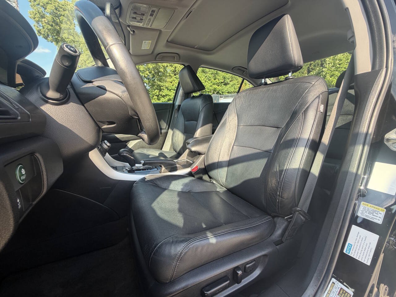 Used 2015 Honda Accord Touring image 5