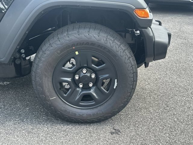 New 2026 Jeep Wrangler Unlimited Sport AWD/4WD image 12