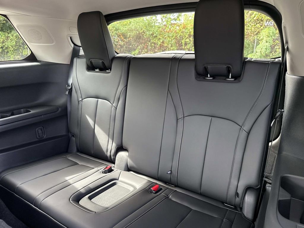 New 2026 INFINITI QX60 Luxe w/ Cargo Package image 21