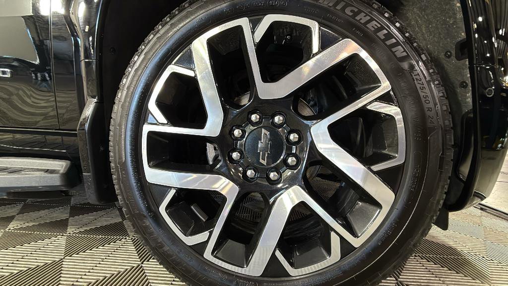 Certified 2024 Chevrolet Silverado EV RST image 41