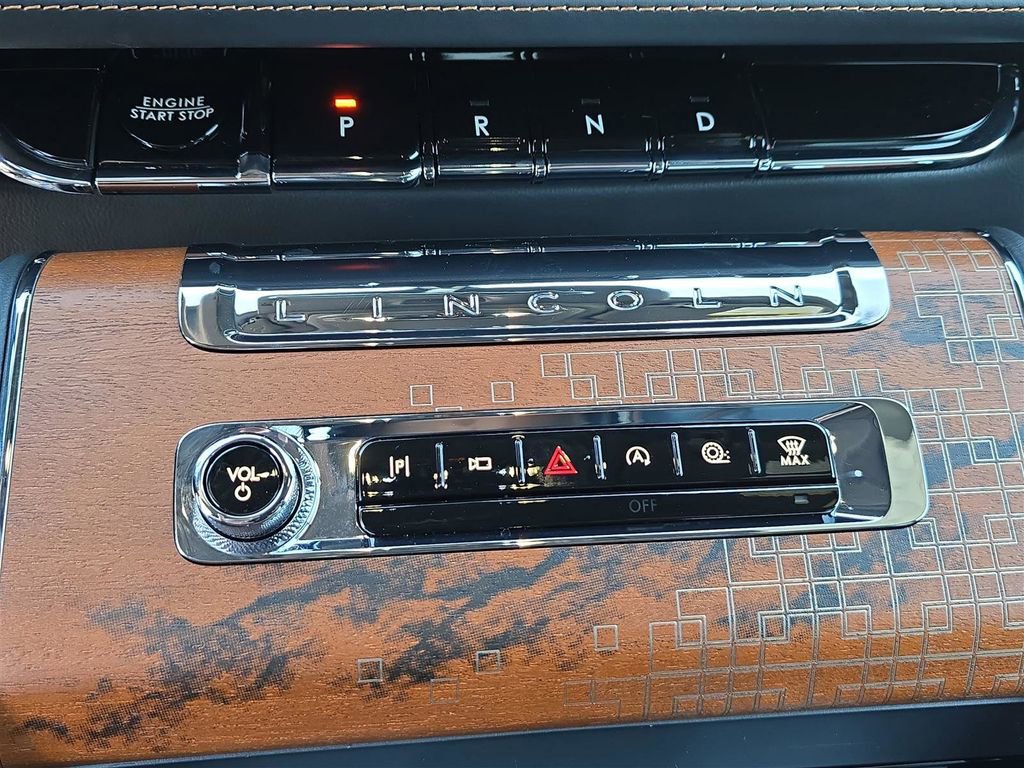 New 2025 Lincoln Aviator Black Label image 20