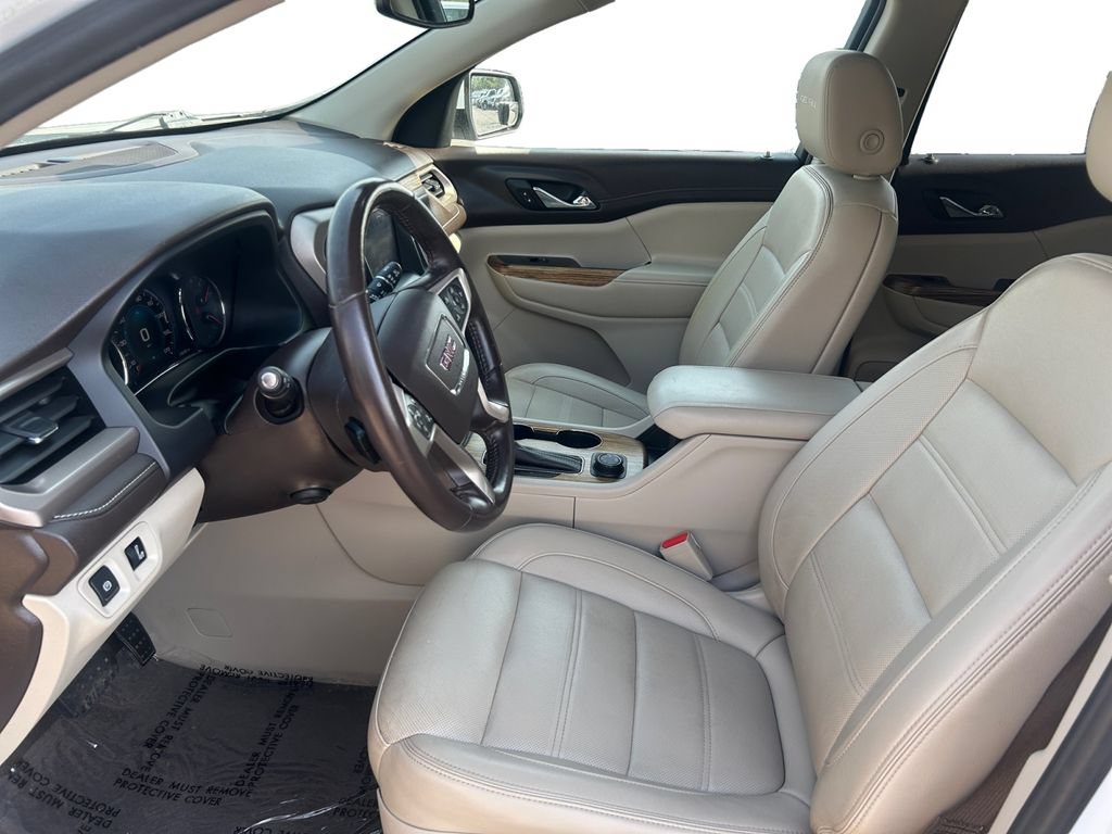 Used 2019 GMC Acadia Denali w/ Technology Package AWD/4WD image 11