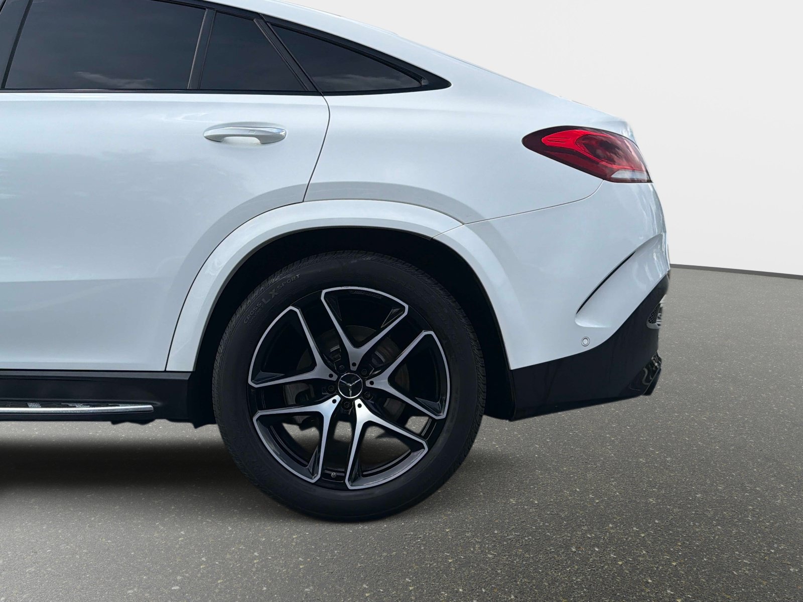 Used 2022 Mercedes-Benz GLE 53 AMG 4MATIC Coupe image 13