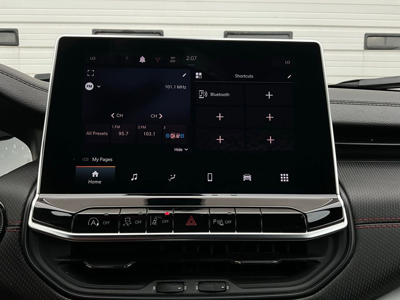 Used 2025 Jeep Compass Trailhawk image 29