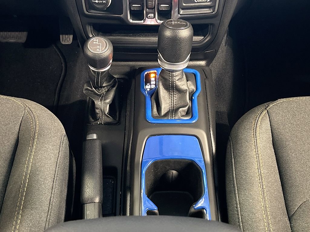 Used 2025 Jeep Gladiator Sport image 13