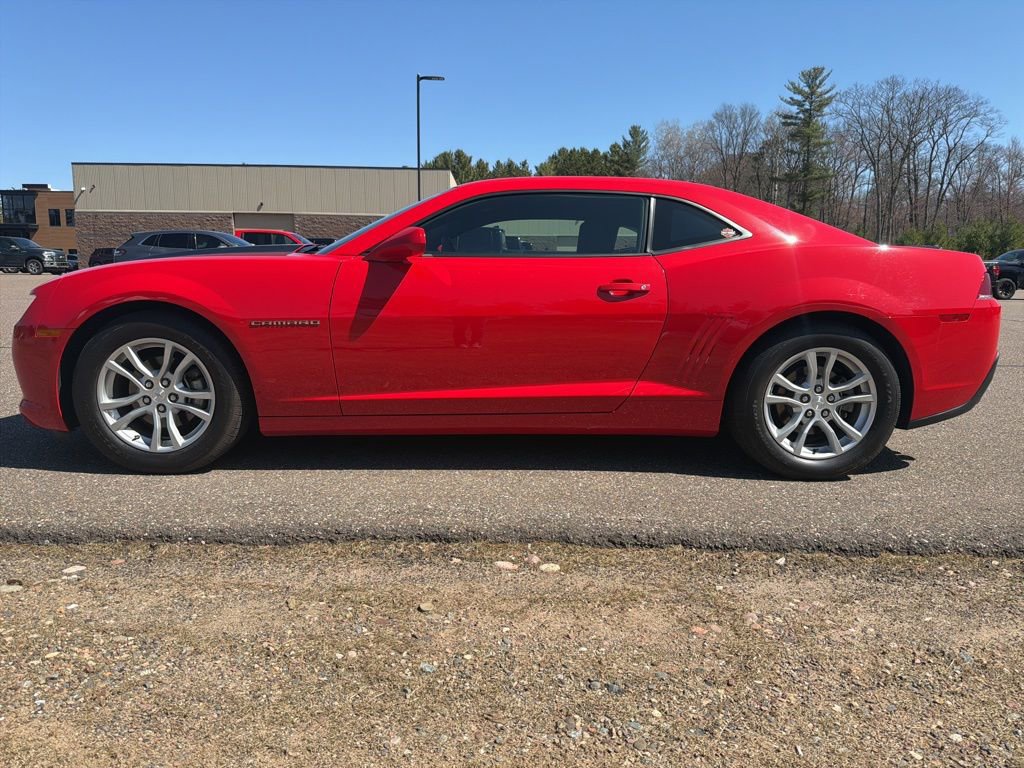 Used 2014 Chevrolet Camaro LS RWD image 3