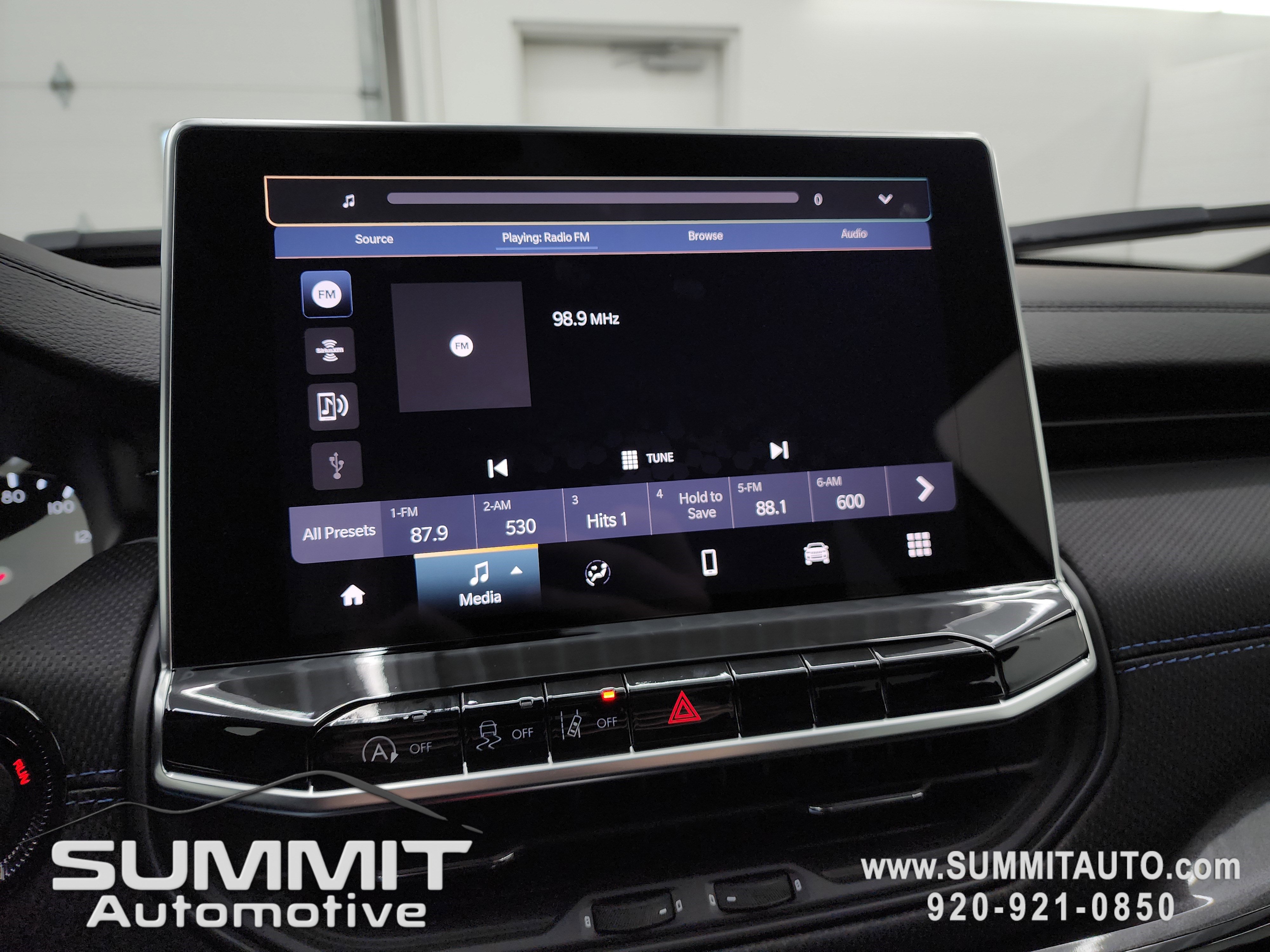 New 2026 Jeep Compass Latitude image 15