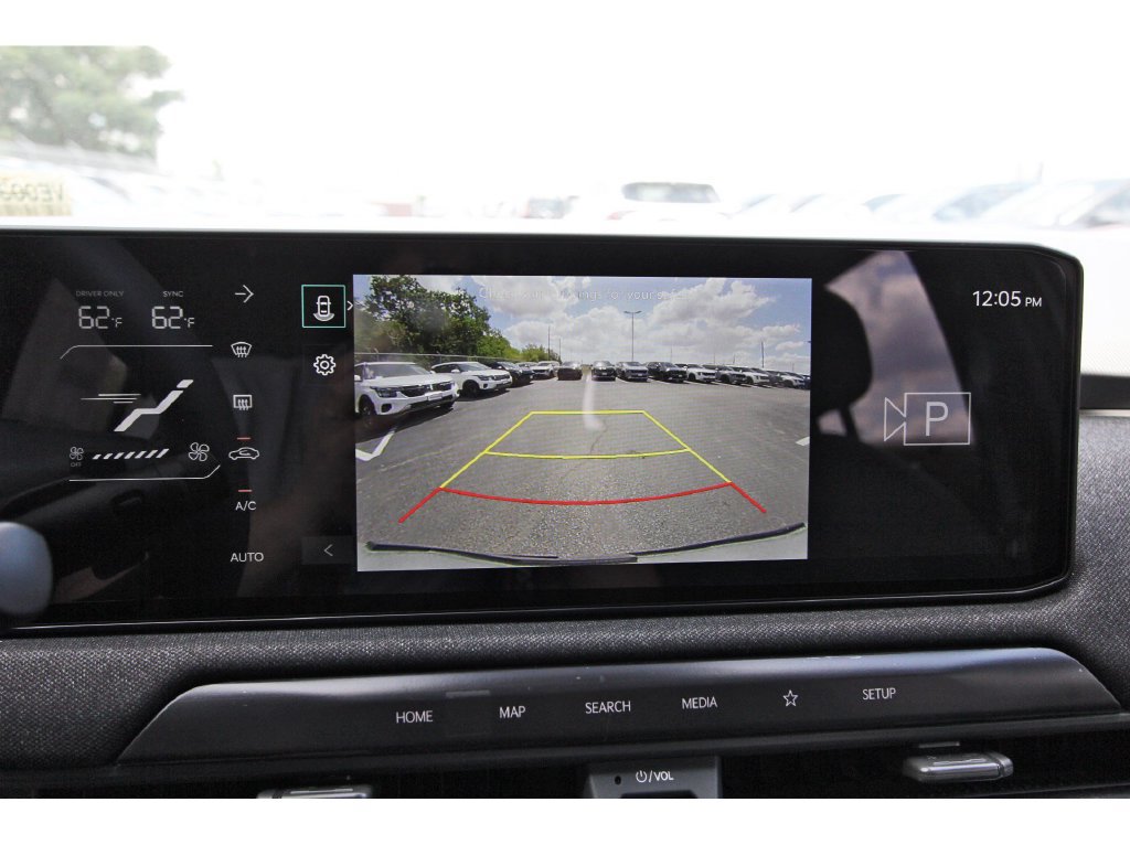 New 2027 Kia EV3 Wind FWD image 19