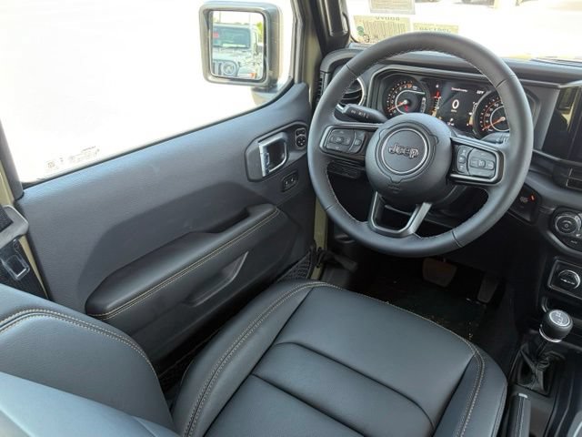 New 2026 Jeep Gladiator Sport AWD/4WD image 32