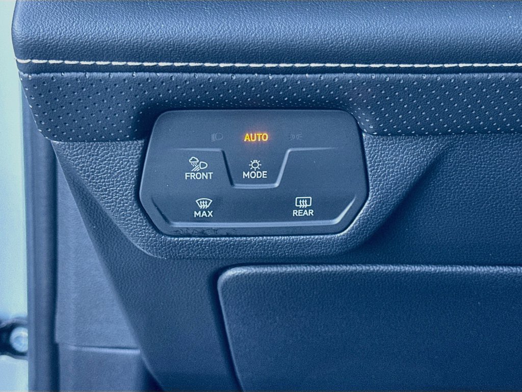 Used 2024 Volkswagen Atlas SE FWD image 10
