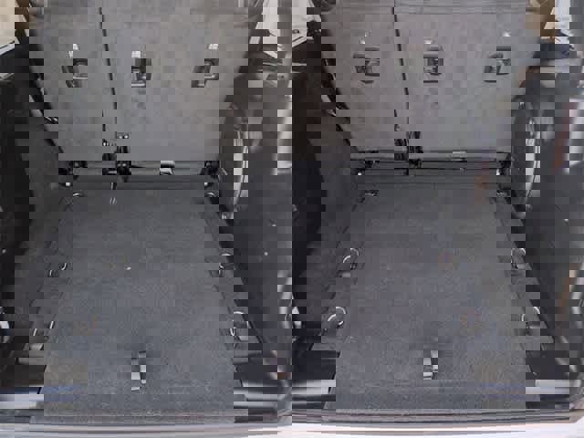 Used 2022 Jeep Wrangler Unlimited Sahara w/ Cold Weather Group image 34