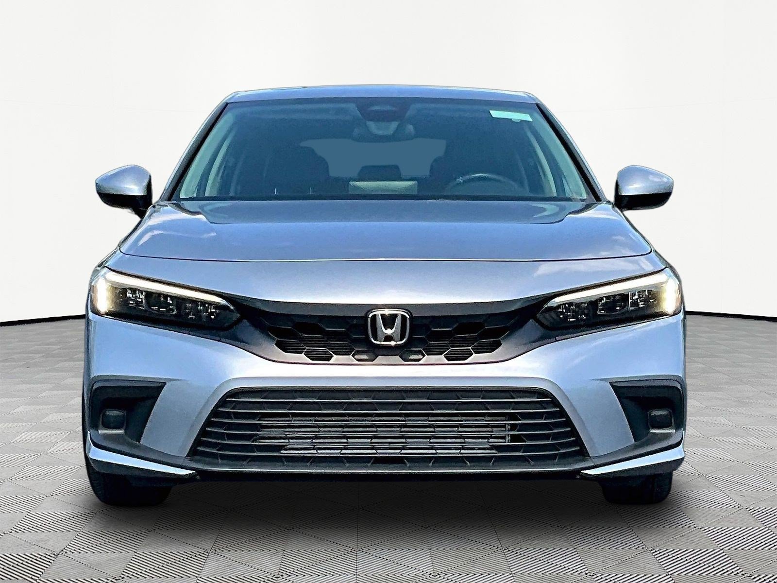 Used 2023 Honda Civic EX-L image 2