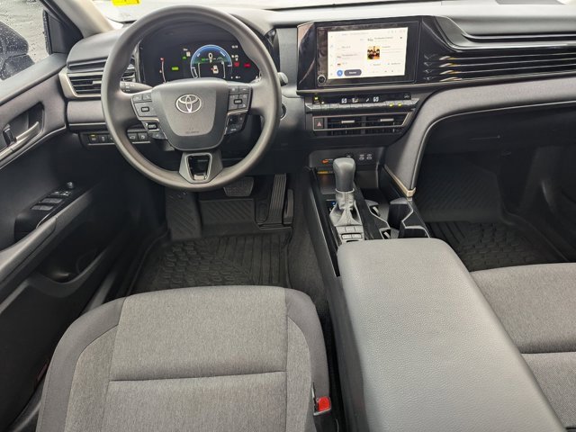 Used 2025 Toyota Camry LE image 19