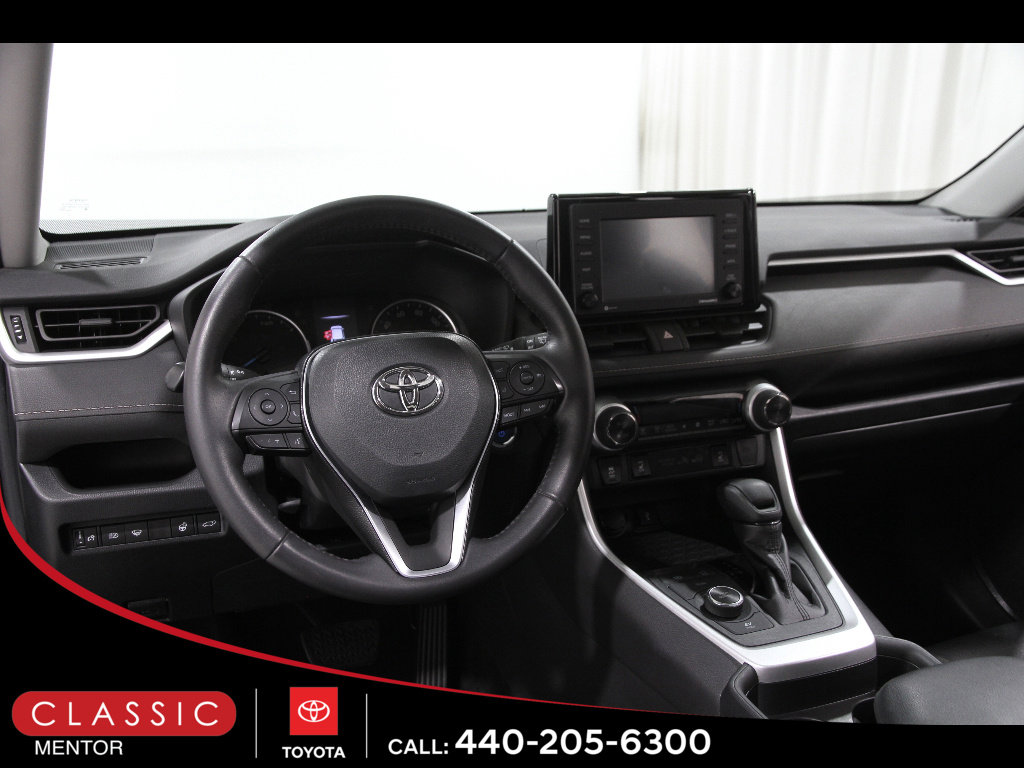 Certified 2020 Toyota RAV4 XLE w/ Convenience Package AWD/4WD image 6
