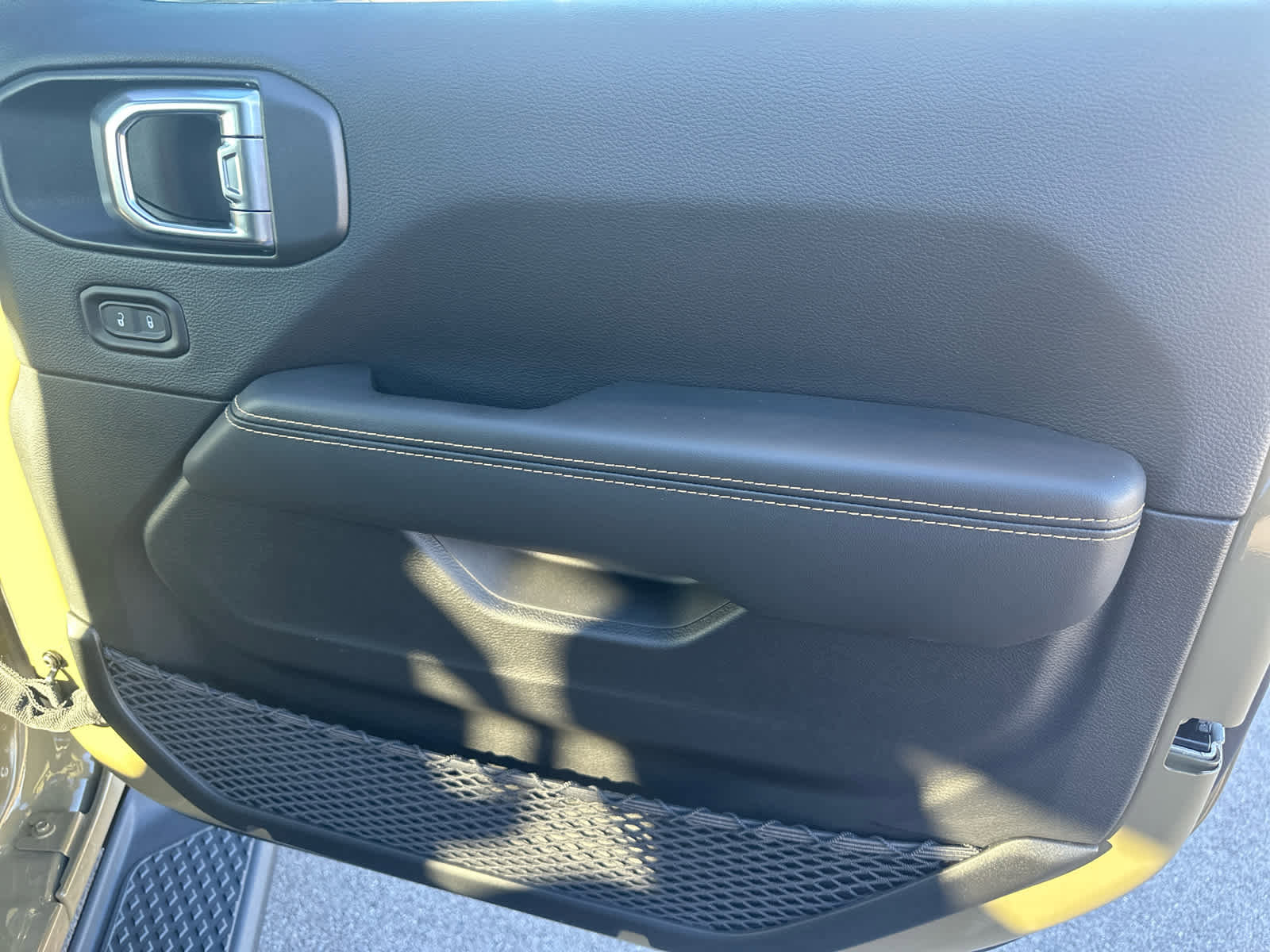 New 2025 Jeep Gladiator Sport image 18