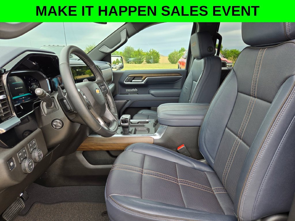 Used 2026 Chevrolet Silverado 1500 High Country AWD/4WD image 9