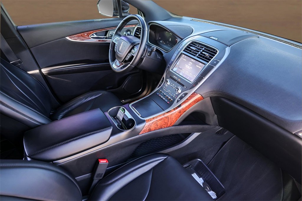 Used 2020 Lincoln Nautilus Reserve w/ Monochromatic Package image 28