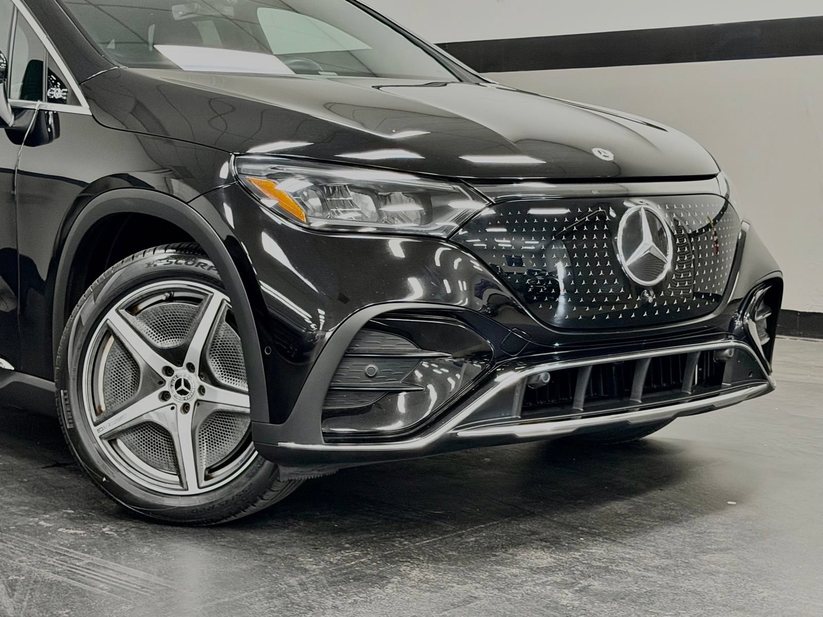 Certified 2023 Mercedes-Benz EQE 500 4MATIC SUV image 3