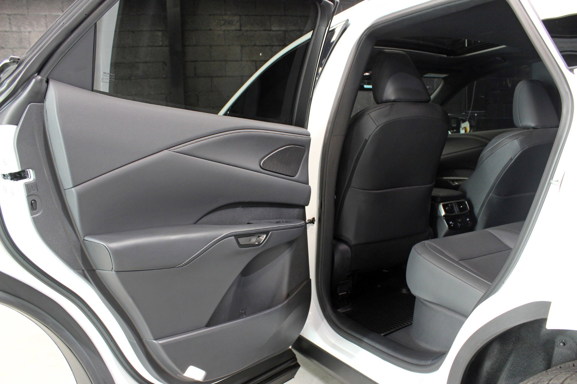 Used 2025 Lexus RX 350 F Sport w/ Convenience Package image 36