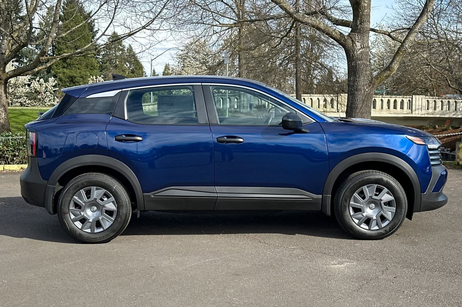 New 2026 Nissan Kicks S image 8