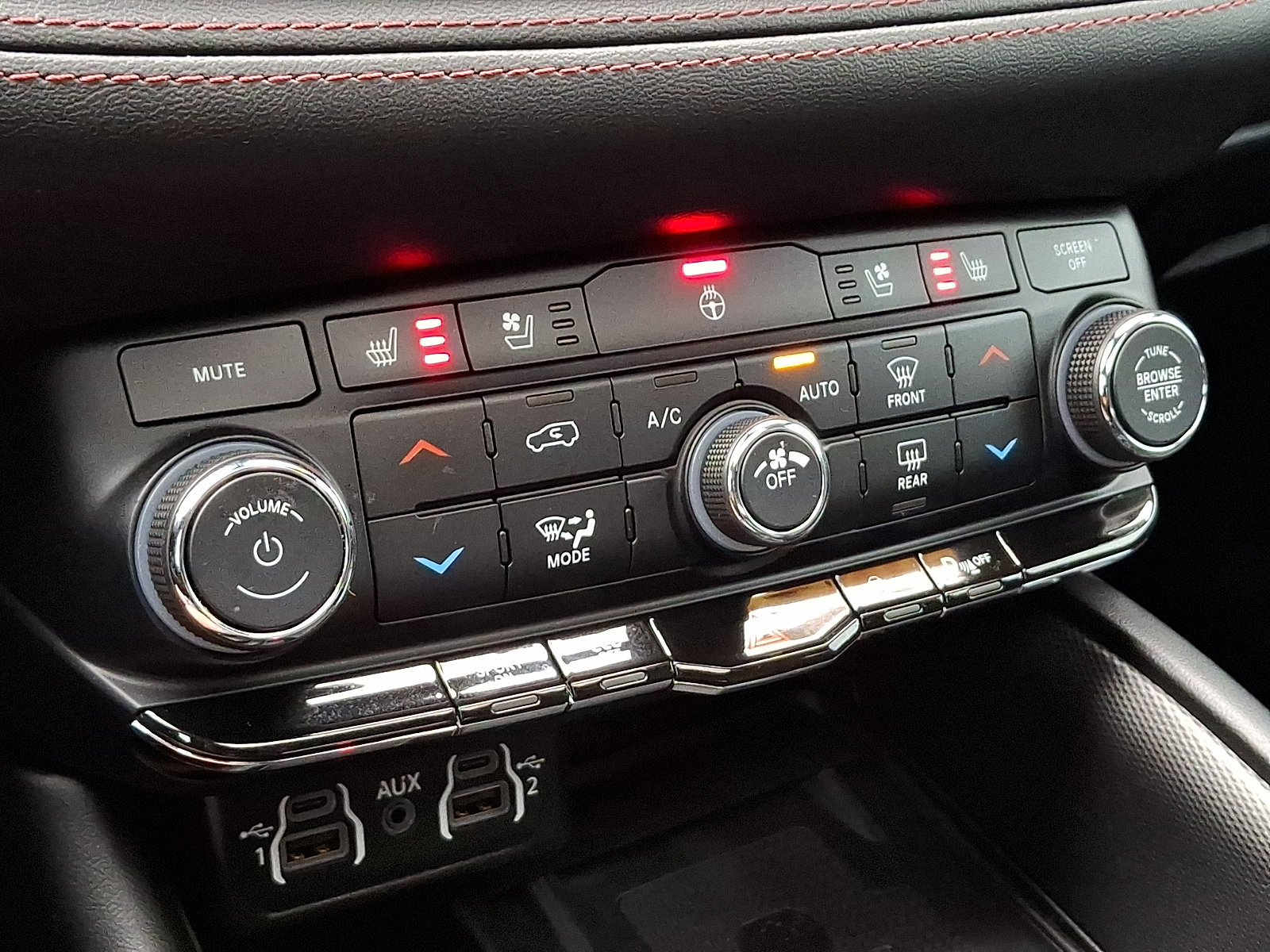 Certified 2022 Dodge Durango R/T w/ Blacktop Package AWD/4WD image 18
