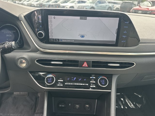 Certified 2023 Hyundai Sonata SEL w/ Convenience Package FWD image 16