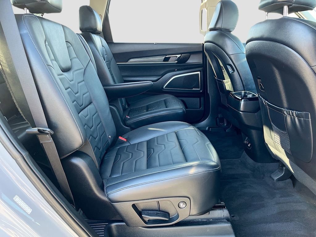Used 2022 Kia Telluride SX w/ SX Prestige Package image 29