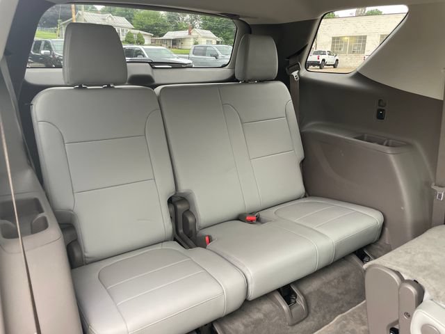 Used 2020 Chevrolet Traverse LT FWD image 68