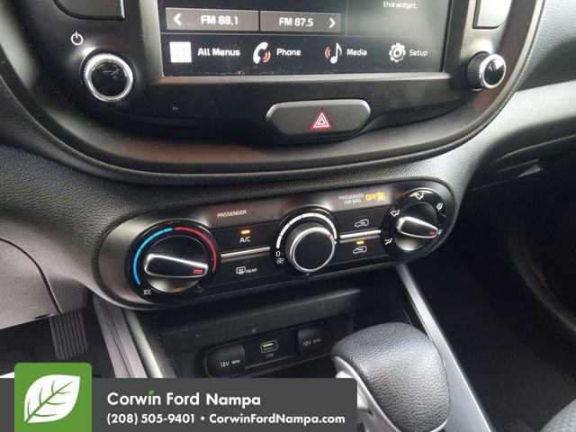 Used 2023 Kia Soul LX image 17