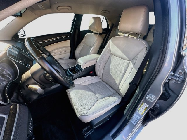 Used 2018 Chrysler 300 Limited RWD image 20