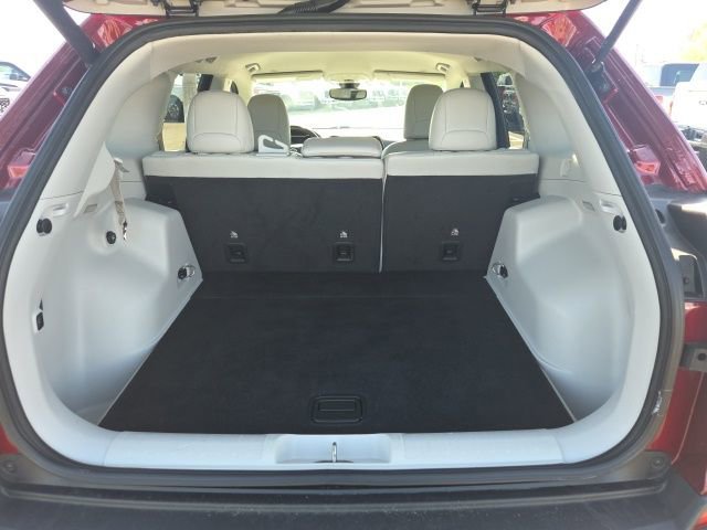 Used 2019 Jeep Cherokee Limited image 11