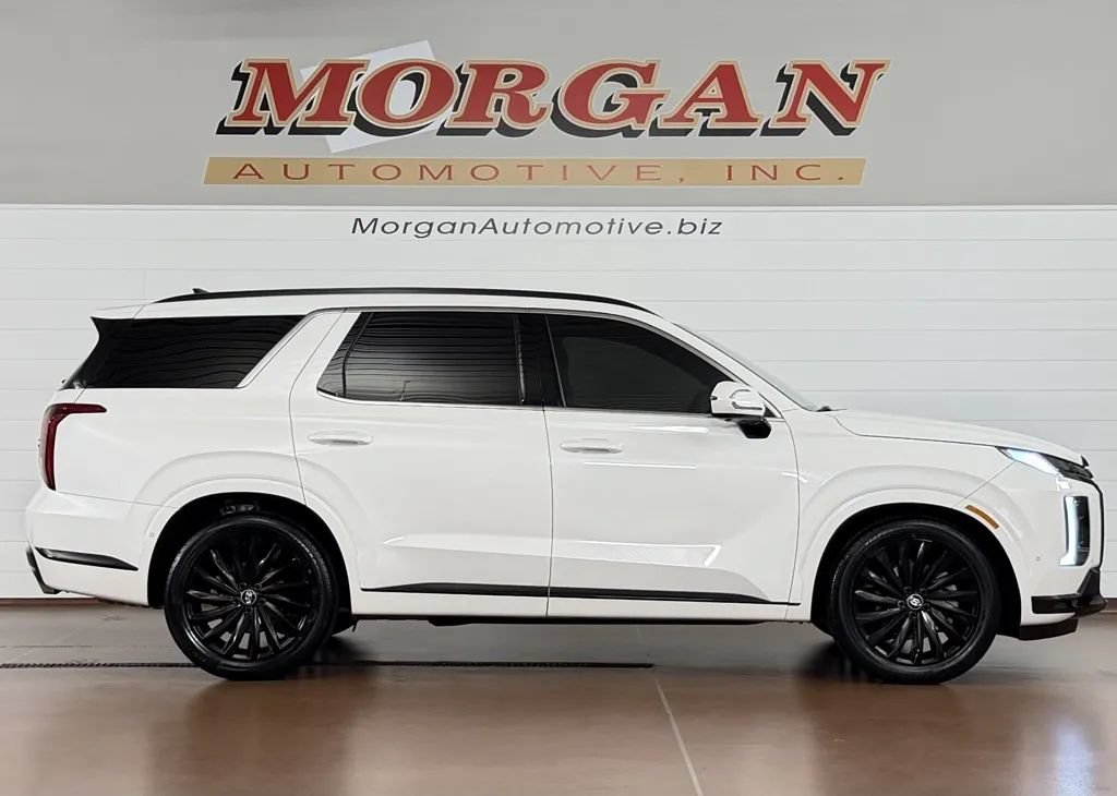 Used 2024 Hyundai Palisade Calligraphy AWD/4WD image 2