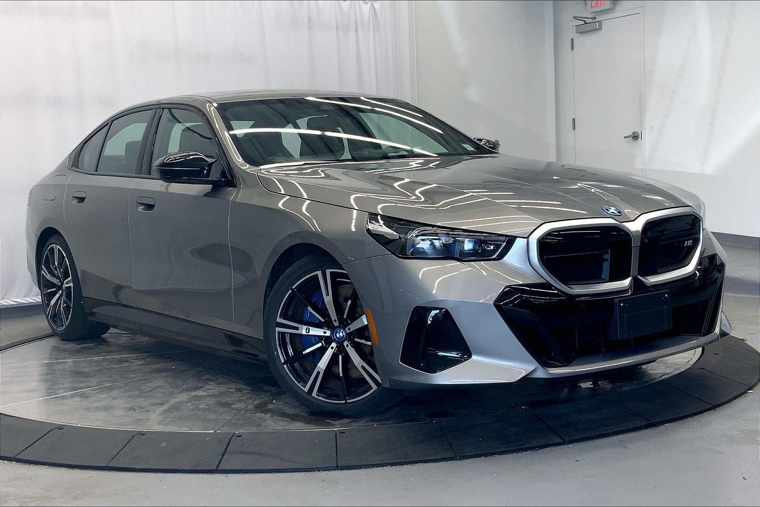 Used 2024 BMW i5 M60 w/ Premium Package AWD/4WD image 7