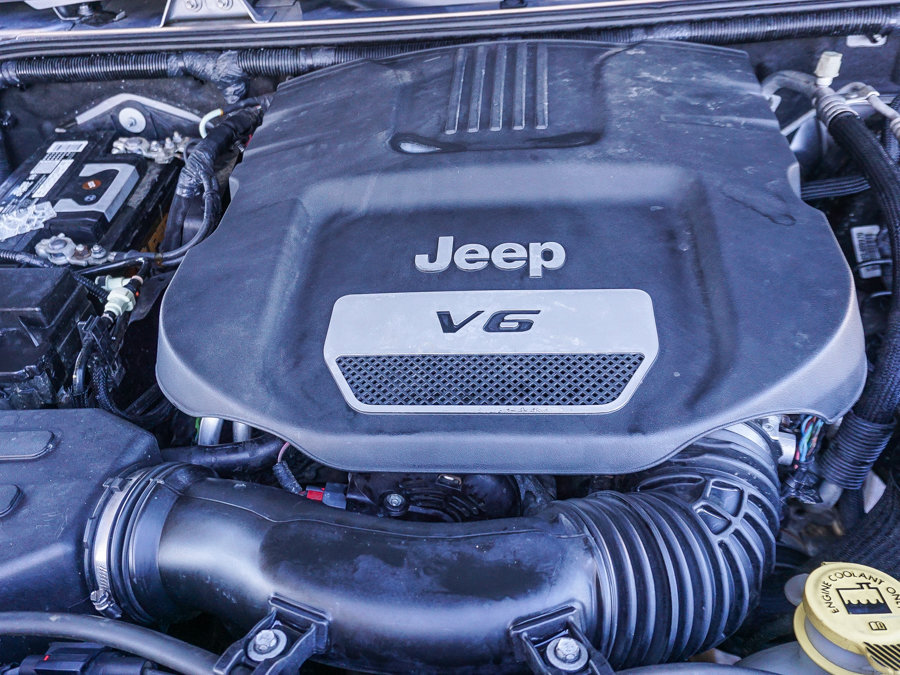 Used 2015 Jeep Wrangler Unlimited Sport AWD/4WD image 26
